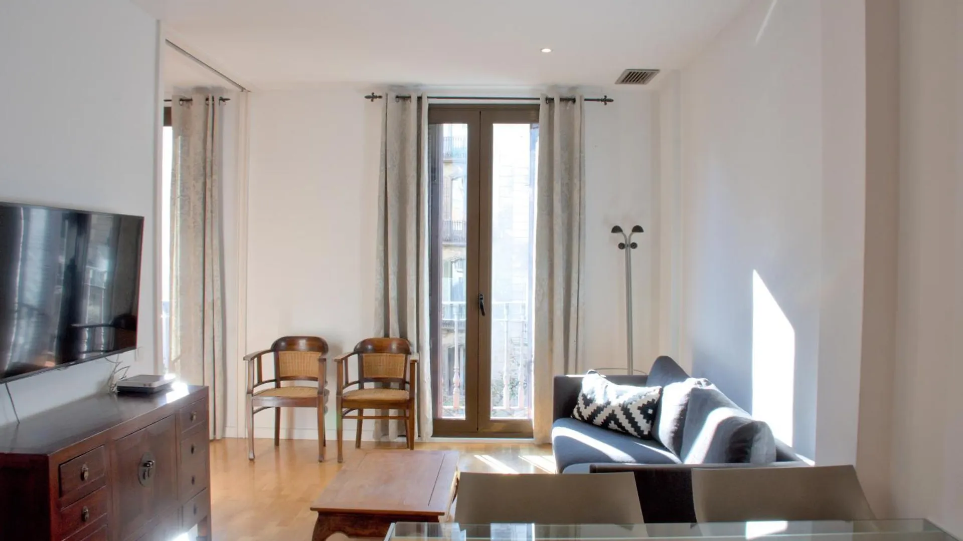 Контакты Sweet Bcn Rambla 48