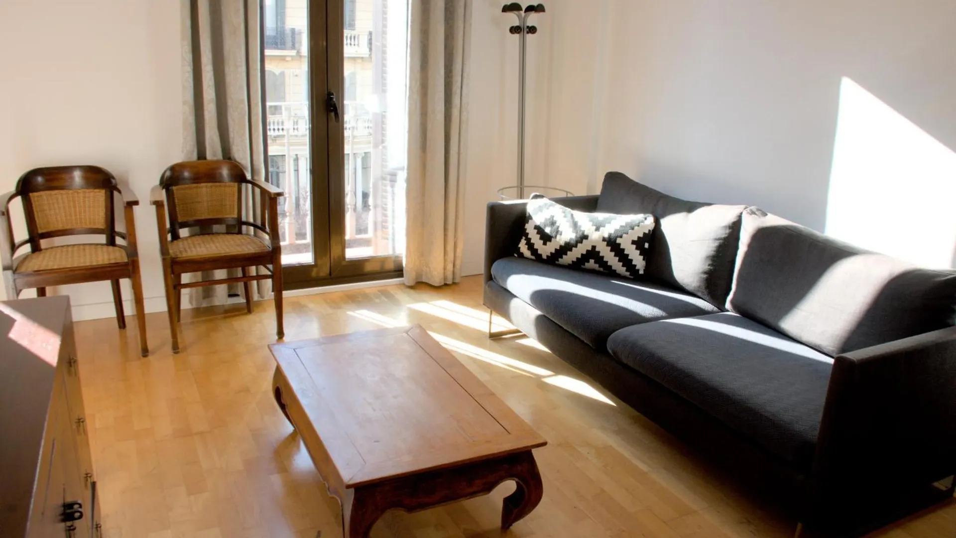 Апартаменты Sweet Bcn Rambla 48 Барселона 0*,  Испания